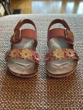 Kids Pink Floral Buckle Sandals